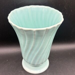 Gladding McBean USA Vintage Aqua Green Turquoise Tone Swirl Art Deco Vase Vessel
